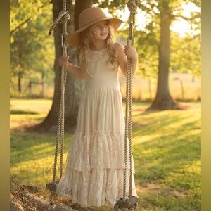 MIA JOY Cream Maxi Lace Short Sleeve Dress size 12